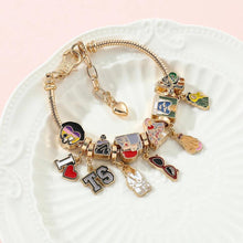 Carregar imagem no visualizador da galeria, Pulseira Berloque Taylor Swift - worldheart
